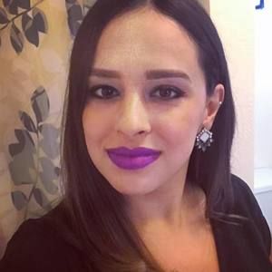 Meet your Posher, Nicole